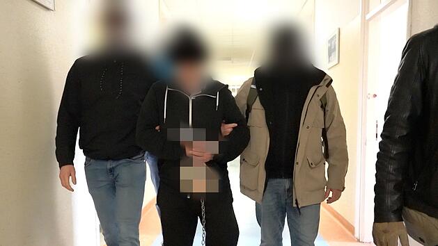 Verd&auml;chtiger in Warschau festgenommen