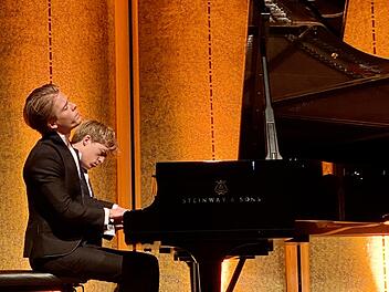 Lucas und Arthur Jussen brillierten beim Kissinger Sommer.