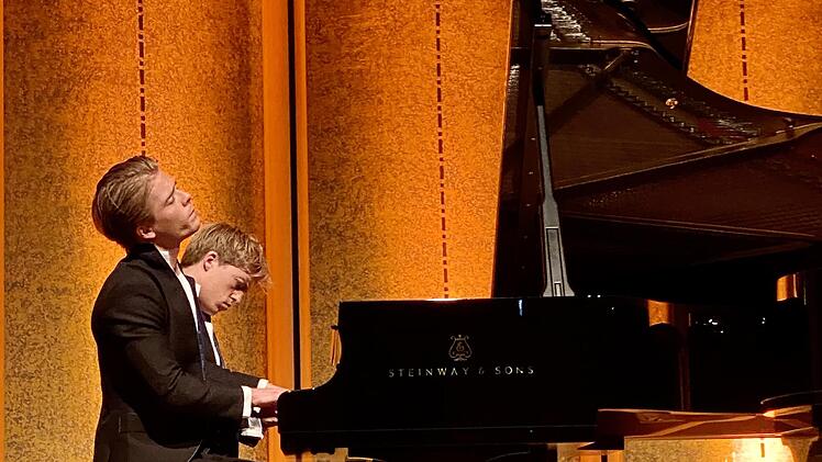 Lucas und Arthur Jussen brillierten beim Kissinger Sommer.