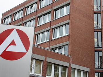 Um fast 3000 Euro hat ein Kulmbacher die Arbeitsagentur geprellt. Weil das nicht unentdeckt blieb, musste er sich jetzt vor Gericht verantworten. Foto: Archiv