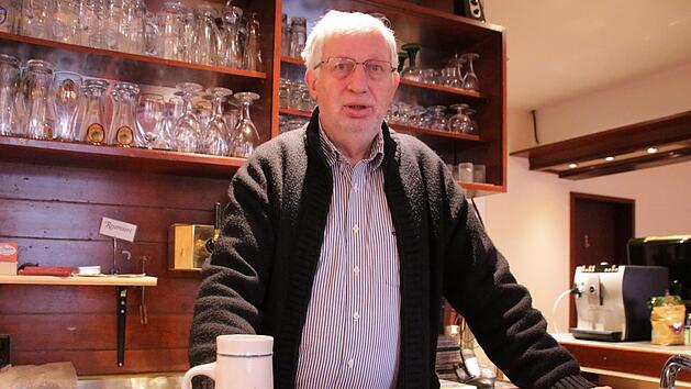 Mit dem "Sitzplatz" von Rainer Rappat schlie&szlig;t die letzte Garitzer Bierkneipe. Benedikt Borst