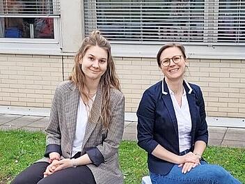 Franziska Kaufmann (links) und Bianca Schmitt vom Bildungsb&uuml;ro des Landkreises freuen sich &uuml;ber den erfolgreichen Abschluss der Aktionswochen.