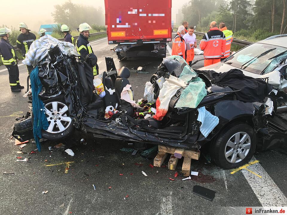 Drei Menschen sterben nach Unfall auf A3 bei Altdorf
