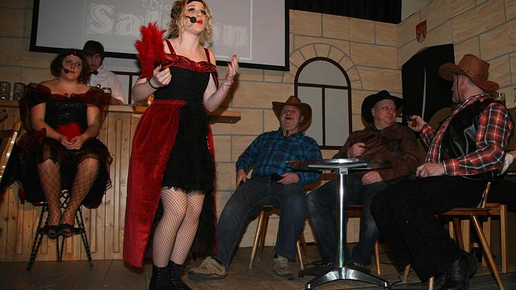 Einen Cowboy als Mann, wünschte sich Saloon-Girl Lea Tempel.Fotos: Sonja Adam