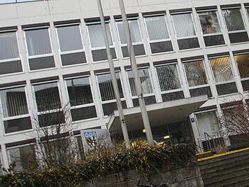 Im Landratsamt ist Stühlerücken angesagt. Foto: Archiv