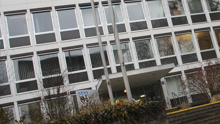 Im Landratsamt ist Stühlerücken angesagt. Foto: Archiv