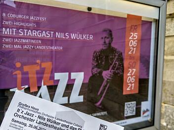 Gemeinsam mit dem Philharmonischen Orchester des Landestheaters gestaltete Star-Trompeter Nils Wülker den zweiten Abend des Festivals "It'z Jazz".Foto: Jochen Berger
