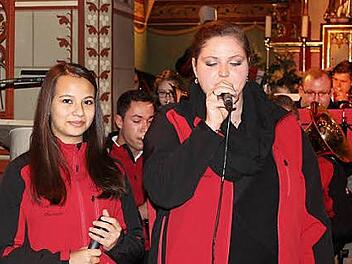 Natascha Mahr (links) und Madeleine Kerner  Foto: Martin Dirauf