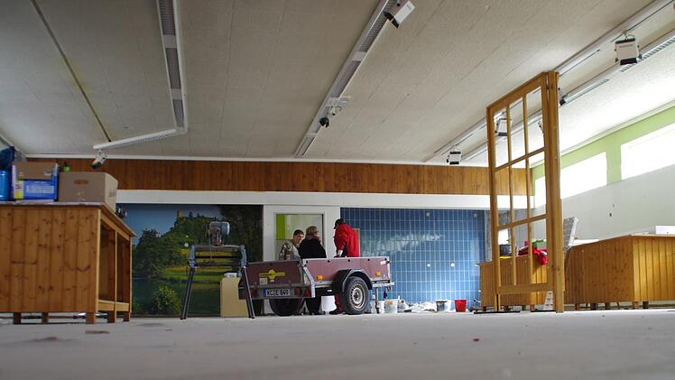 Der Umbau im früheren "Gardinen Vettermann" läuft auf vollen Touren. Bald zieht hier der Sozialladen ein. Foto: Marco Meißner