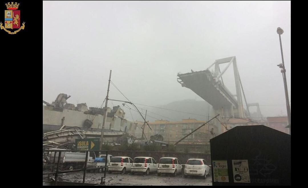 Autobahnbrücke in Genua eingestürzt