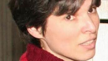 Christine Stumpf (Kammerorchester: Violoncello):Diese Fernsehgottesdienste ermöglichen auch normalen Menschen, lokalen Musikern, nicht nur großen Sinfonieorchestern, ins Fernsehen zu kommen und nicht nur Profis und große, großartige Künstler, sondern einfachere Leute, die zu Hause in ihren Gottesdiensten musizieren und man kann da auch sehen, wie vor Ort Gottesdienste gestaltet werden.