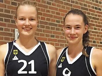 &Uuml;berzeugten bei ihrem ersten Einsatz im deutschen Nationaltrikot, v.&nbsp;l.: Magdalena Landwehr, Julia F&ouml;rner Foto: privat