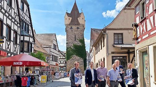 Stefan Kastner, Claus Gumbmann, Simon Deichsel, Thomas Krauß, German Hacker und Alexander Tritthart (von links) werben für die Ausbildungsmesse.