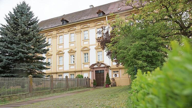 Das Probsteigebäude in Thulba könnte Standort für eine Umweltbildungsstätte werden.    Arkadius Guzy/Archiv