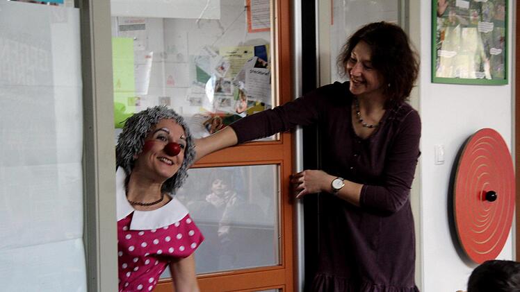 Klinik-Clown Rosa war zu Besuch in Weisendorf   Foto: Richard Sänger