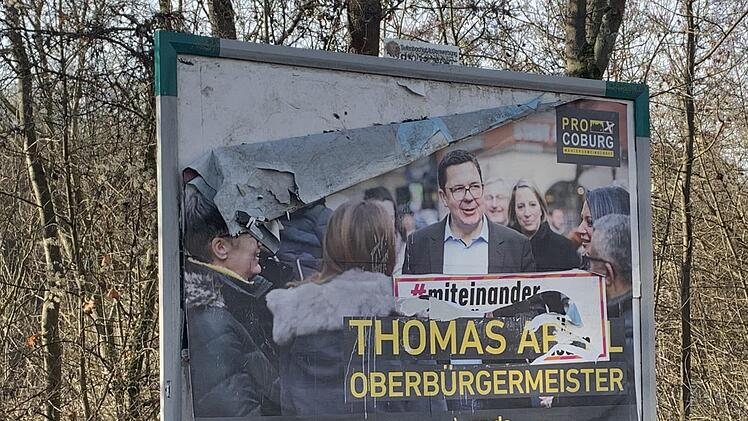Zur zeitlichen Einordnung: Als das Wahlplakat in der Uferstraße in Coburg geklebt wurde, konnten wohl nur wenige Menschen in Deutschland etwas mit dem Begriff "Lockdown" anfangen.Foto: Oliver Schmidt
