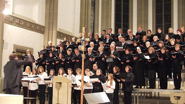 Bad Kissingen: "Europäische Weihnacht" in Herz-Jesu-Kirche - Chorgruppen singen breites Repertoire