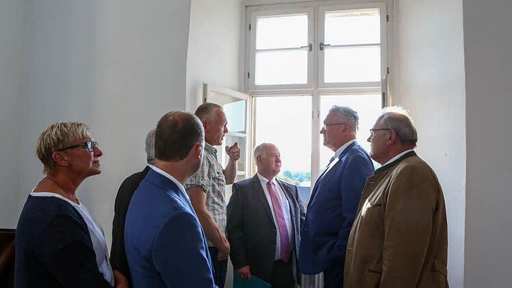 Die Delegation der prominenten Unterstützer der Chorakademie