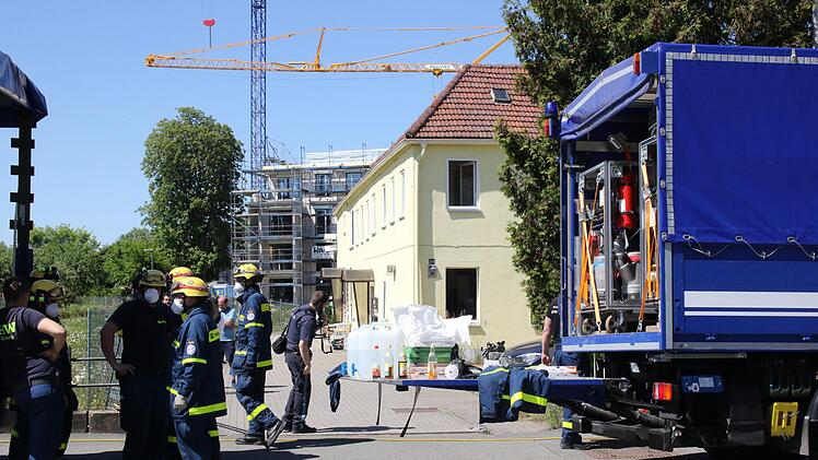 Ein hoher Sachschaden im sechsstelligen Bereich entstand bei einem Brand am Montagvormittag im Kanonenweg in Coburg. Foto: Michael Stelzner