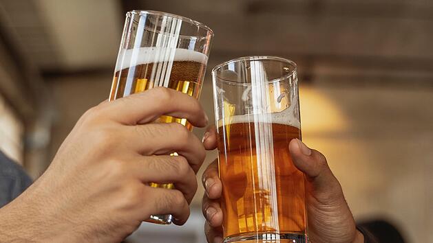 Neustadt: Kult-Bierstube "Zum weißen Bär" eröffnet "nach Turborenovierung" - Termin steht
