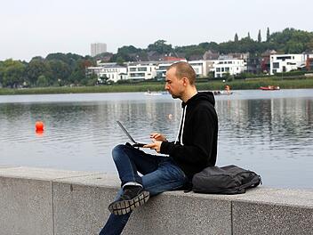 Flexibel, online und manchmal auch in geschützten Büros - das sind die Wünsche der Mitarbeitenden nach der Corona-Pandemie.