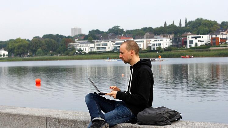 Flexibel, online und manchmal auch in geschützten Büros - das sind die Wünsche der Mitarbeitenden nach der Corona-Pandemie.
