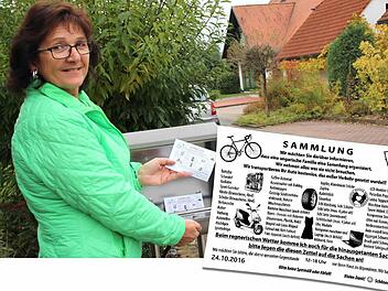 Auch Maria Brehm hat einen solchen Zettel in ihrem Briefkasten gefunden. Foto: Andreas Dorsch