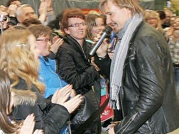 Sänger Nik P. suchte gestern bei seinem Auftritt im "Fritz" Kontakt zu seinen Fans. Foto: Jürgen Gärtner