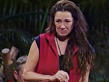 Simone Ballack hat ein Problem mit Gil: "In mir brodelt es auch. Wenn ich jetzt sehe, dass du pl&ouml;tzlich zwei bis drei Tage vor dem Finale so lustig bist ... F&uuml;r mich bist du zu gut drauf."