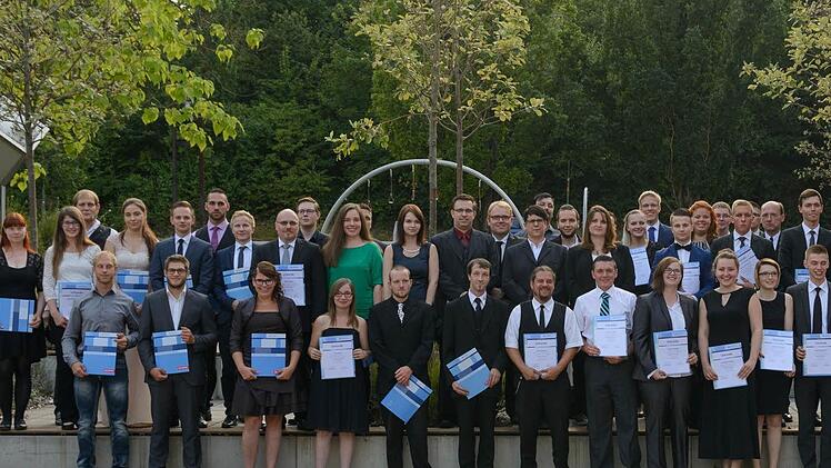 154 Bestattungsfachkräfte haben bei der Freisprechungsfeier Zeugnisse erhalten. Foto: Björn Hein