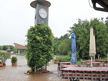 Nur 14 Grad zeigte gestern das Thermometer im Bad Staffelsteiner Kurpark an. Foto: Tobias Kindermann