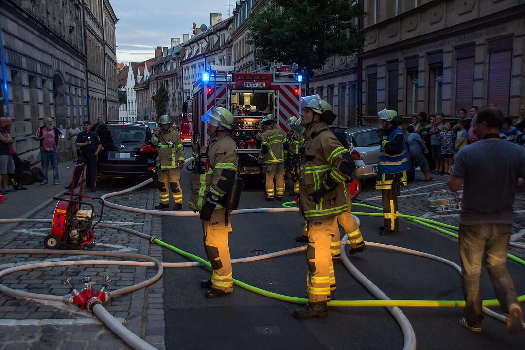 Fürth: Kellerbrand in Mehrfamilienhaus