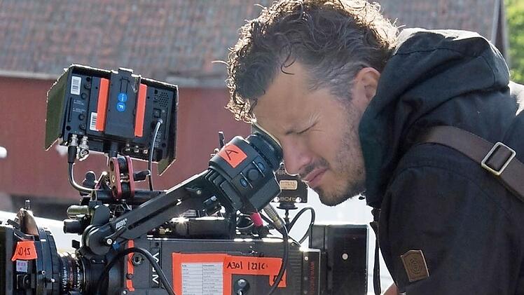Sebastian Wiegärtner bei der Arbeit an der Kamera Foto: privat