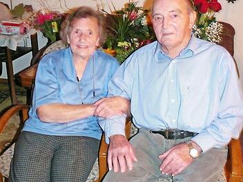 Ihren 70. Hochzeitstag feiern Ingeburg und Heinz Ritter in Mirsdorf.  Foto: Karin G&uuml;nther