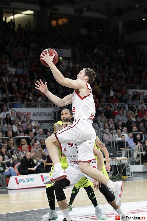 Brose Baskets vs Medi Bayreuth