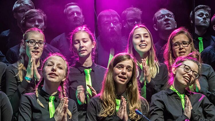 "Dreams and Drums" lautet das Motto beim Konzert des Coburger Hochschulchors und der Hochschul-Bigband am Freitag und Samstag im Kongresshaus. - Eintritt frei, Beginn: 19.30 Uhr. Fotos: Jochen Berger