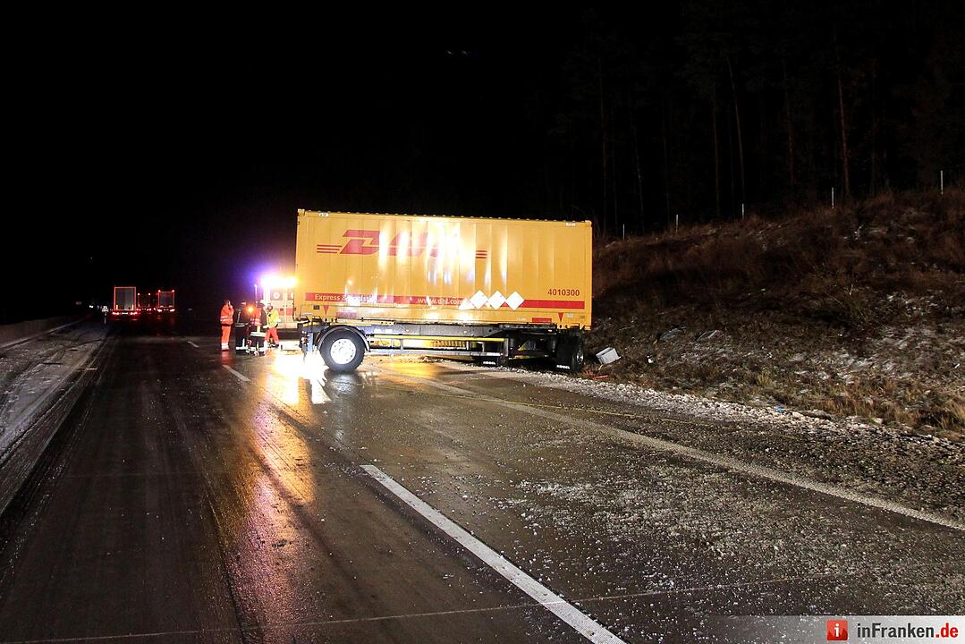 Tödliche Lasterunfall in Unterfranken: Lkw-Fahrer stirbt auf der A71