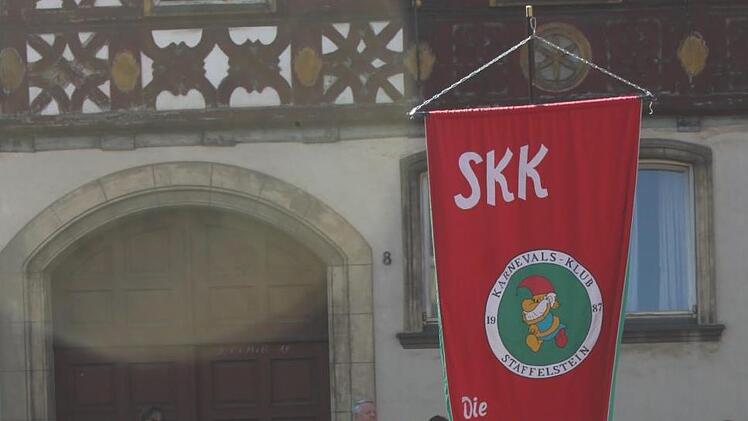 Die Tanzgarde des SKK beim Schützenfestzug Foto: Matthias Einwag