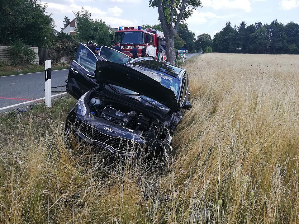 Tödlicher Unfall in Nürnberg: Mann (78) kracht in Gegenverkehr und stirbt