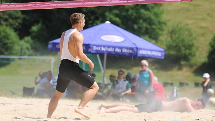 Beachvolleyball-Turnier in Oberbach. Sebastian Schmitt