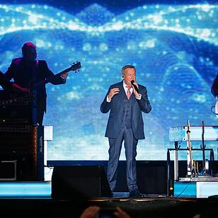 Toller Typ, tolle Band: Roland Kaiser und seine Musiker sorgten für eine ausgelassene Partystimmung auf dem Coburger Schlossplatz