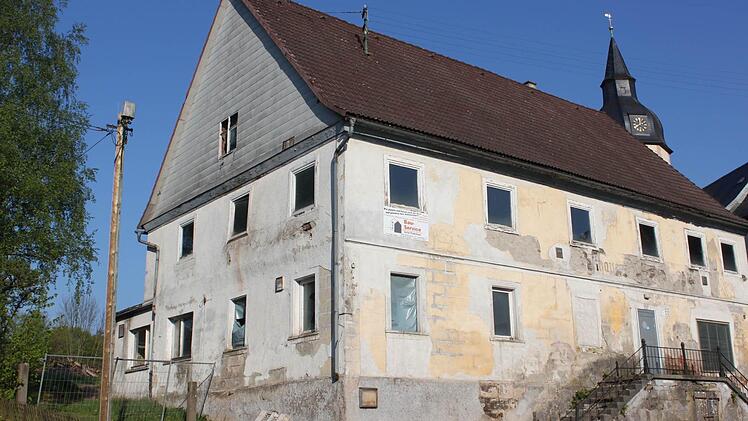 Der denkmalgeschützte "Schwarze Adler" in Rothenkirchen im aktuellen Zustand Foto: Veronika Schadeck