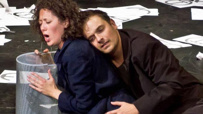 Ana Cvetkovic-Stojnic als Adalgisa und Milen Bozhkov als PollioneFoto: Jochen Berger