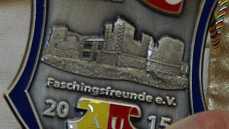 Der Session-Orden 2014/ 15 der Faschingsfreunde Aura.