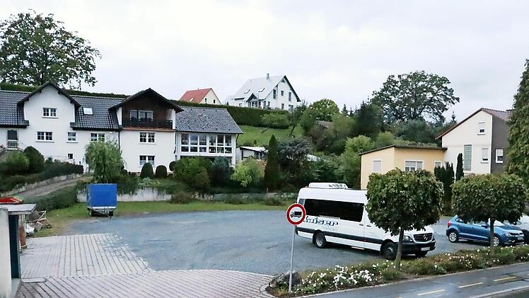 Der "Kirchweihplatz" in Marktgraitz soll demnächst saniert werden.  Foto: Roland Dietz