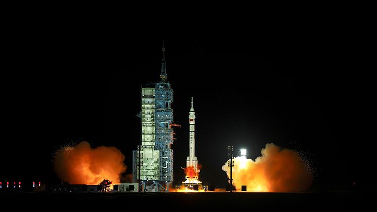 Start der Raumkapsel «Shenzhou 21» in Jiuquan