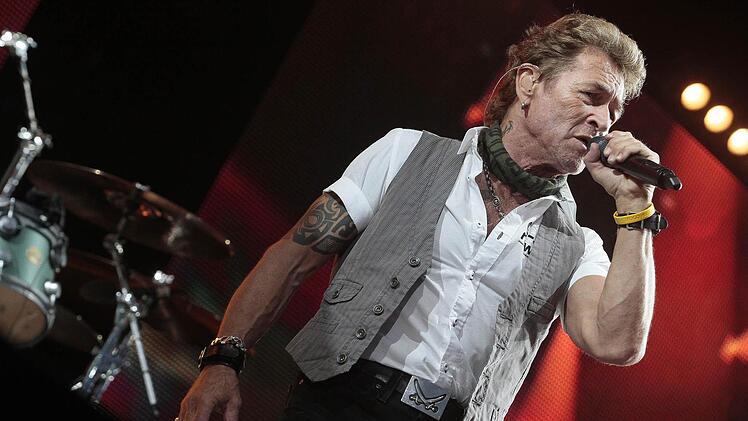Peter Maffay bei seinem Auftritt in Bayreuth. Fotos: Jochen Nützel