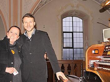 Cornelia Helfricht und Alexander Kallwies gaben ein Benefizkonzert zugunsten der Orgel in St. Michael. Foto: Klaus Klaschka