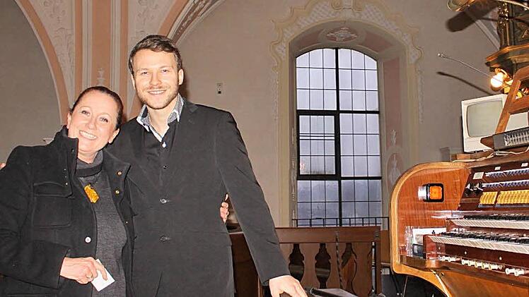 Cornelia Helfricht und Alexander Kallwies gaben ein Benefizkonzert zugunsten der Orgel in St. Michael. Foto: Klaus Klaschka
