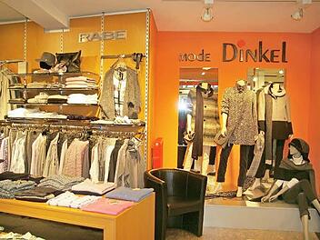 Hochwertige Damen- und Herrenmode bekannter Hersteller gibt es bei Mode Dinkel.  Foto: PR